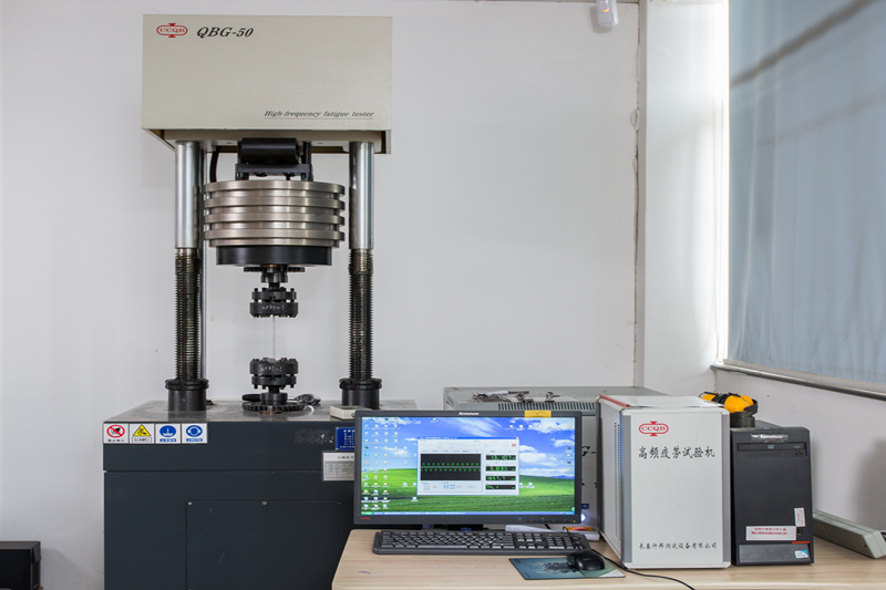 HOOGFREQUENTIE-VERMOEIINGS-TEST-MACHINE